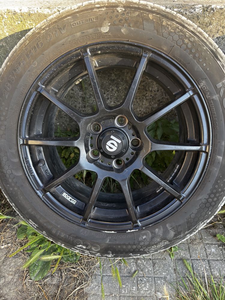 Oz Sparco Asseto Gara 16 5x112 с гуми