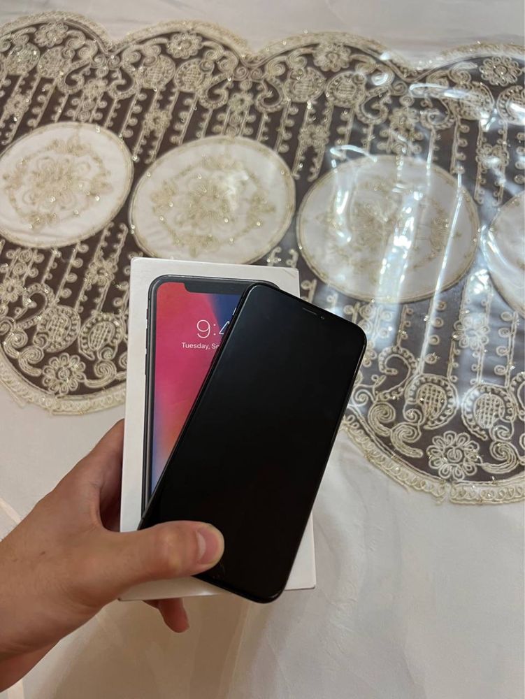 Iphone X ideal.