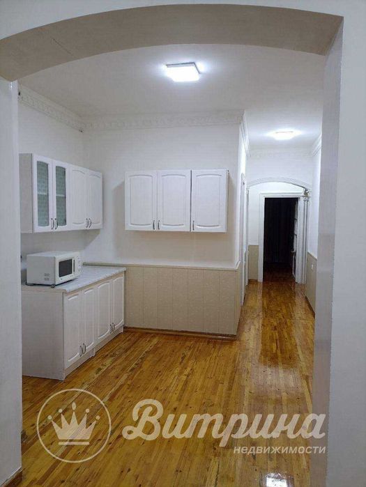 4-х комнатная квартира Юнусобад 19 квартал.