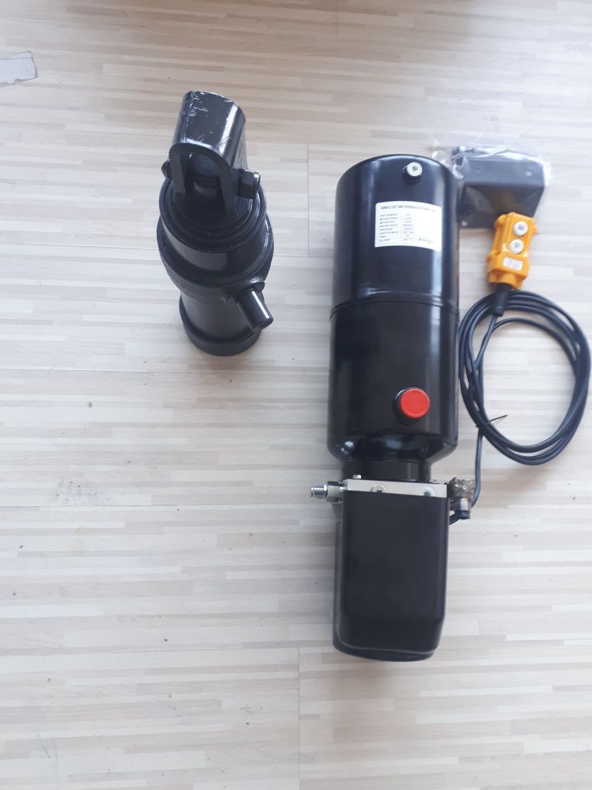Pompa basculare 12V, 2,2kW 150 bar, cu rezervor metalic 10L