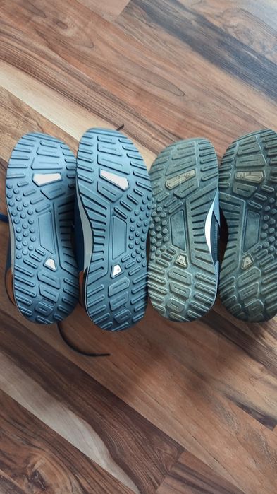 Vând doua perechi de adiasi mărimea 43 42