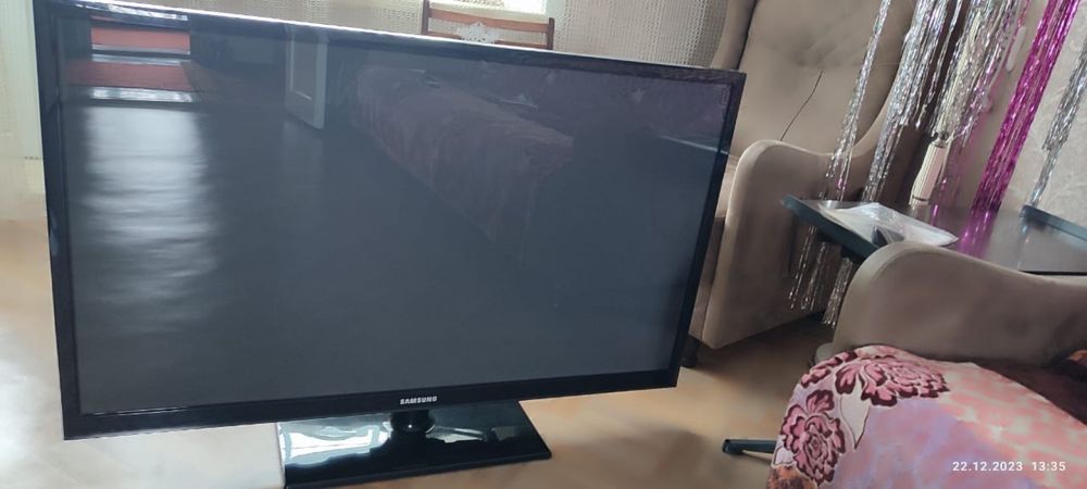 Продам телефон б/у