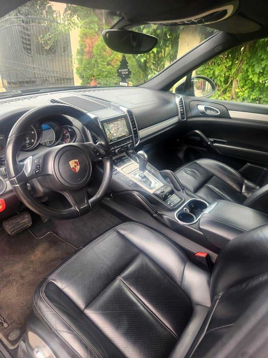 Porsche Cayenne 3.0 245cp FULL Propietar in acte