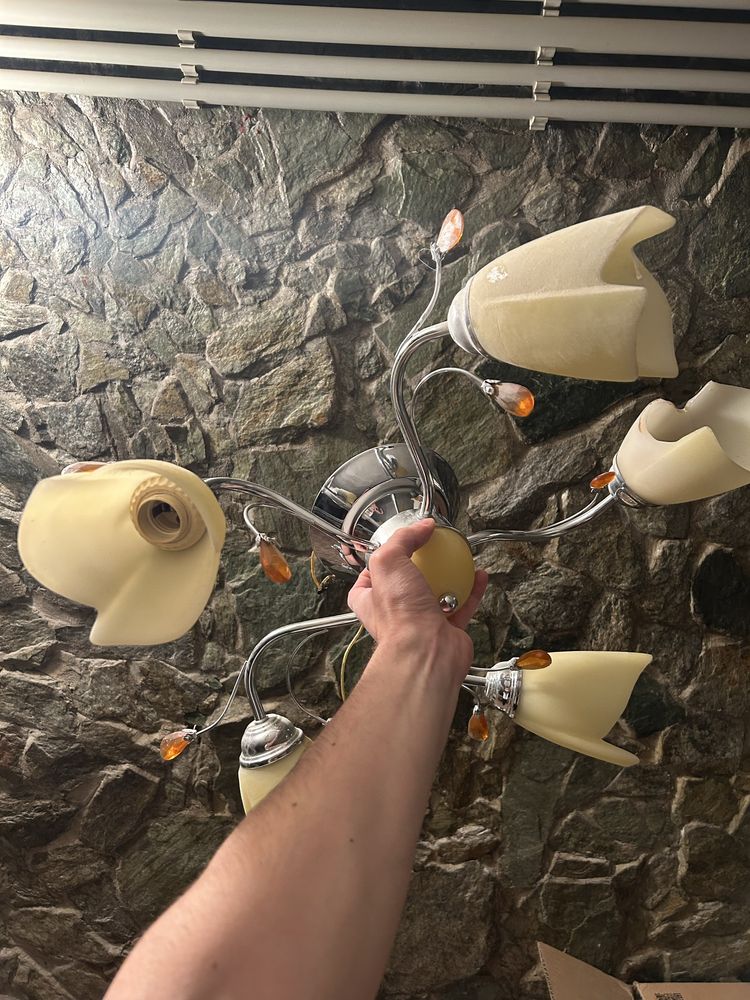 Lustre, aplice si intrerupatoare