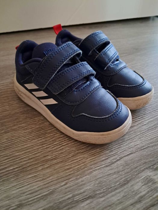 Детски маратонки адидас