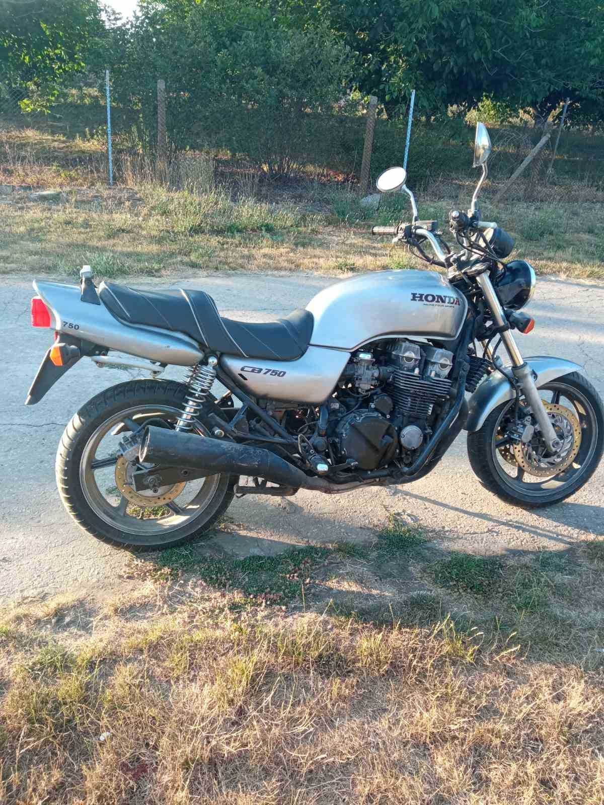 Хонда CB750 HONDA CB750