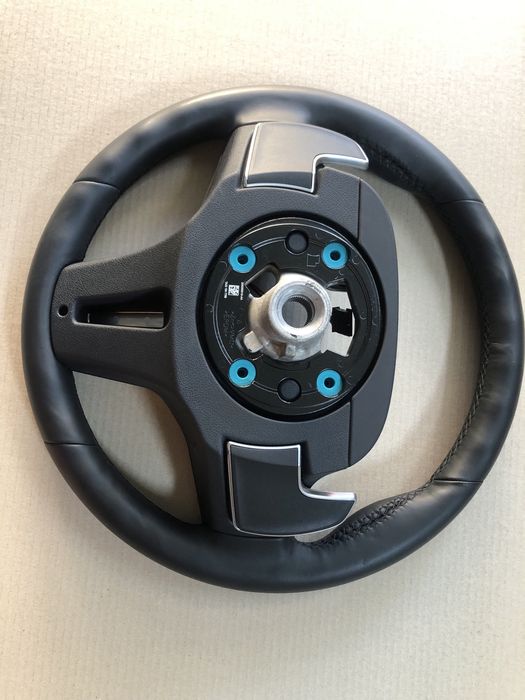 Volan M Bmw seria5 G30/G31 nou. Model cu vibratii,padele