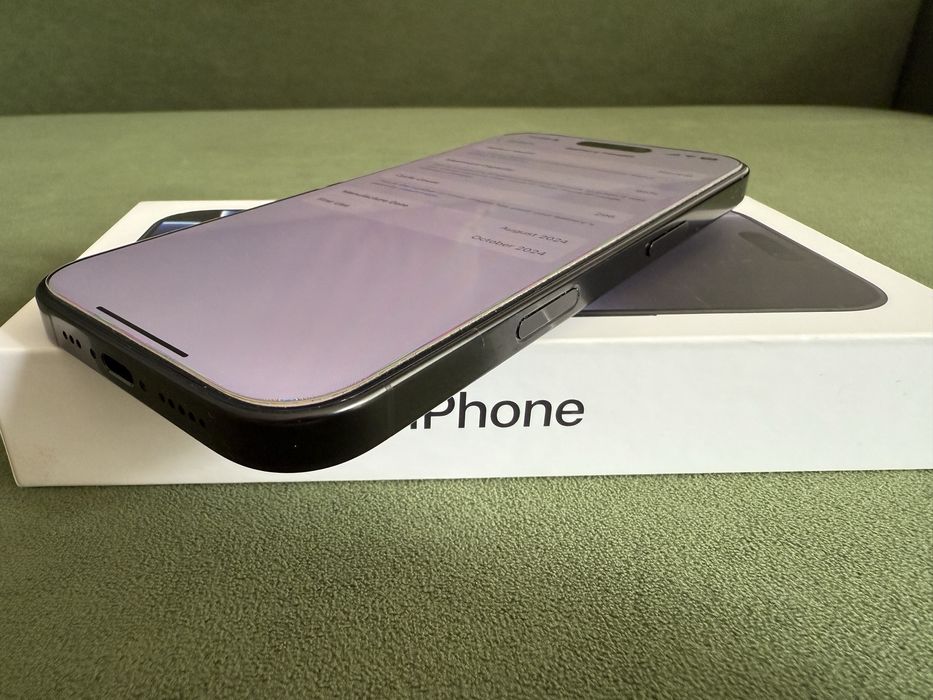 Vand Iphone 16 Pro, neverlocked, ca nou, factura si garantie Altex