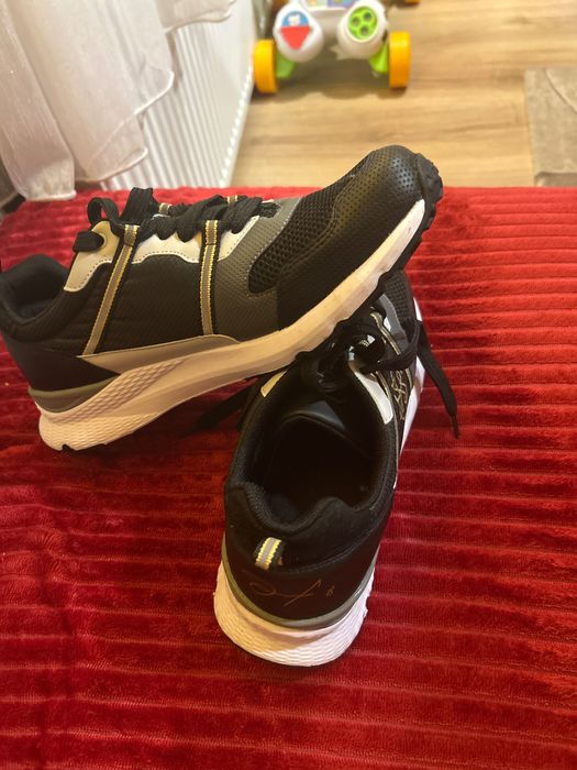 Христо стоичков обувки