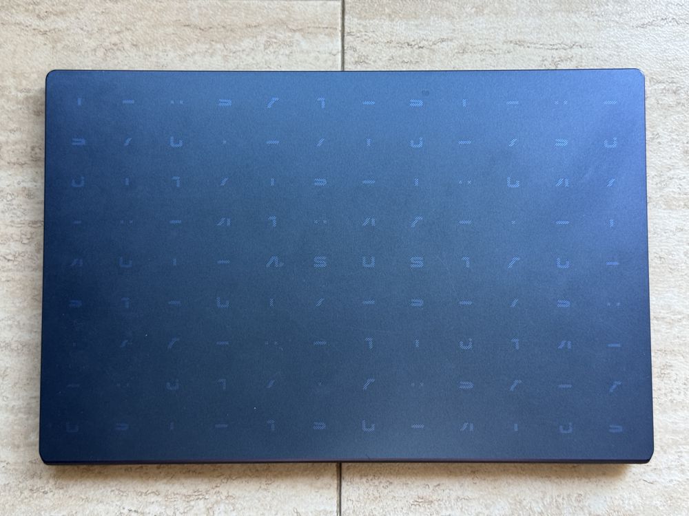 Asus E510MA 15,6” инча / 8GB RAM / 256GB SSD / Intel Celeron N4020