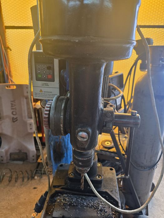 Vând bormasina funcțională