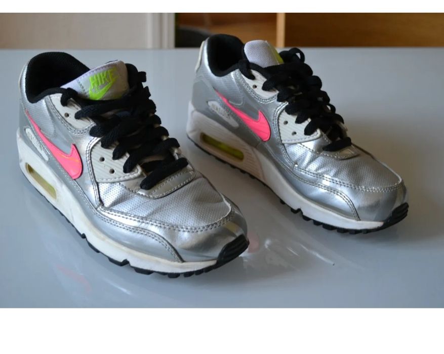 Adidasi Nike air max nr  39
