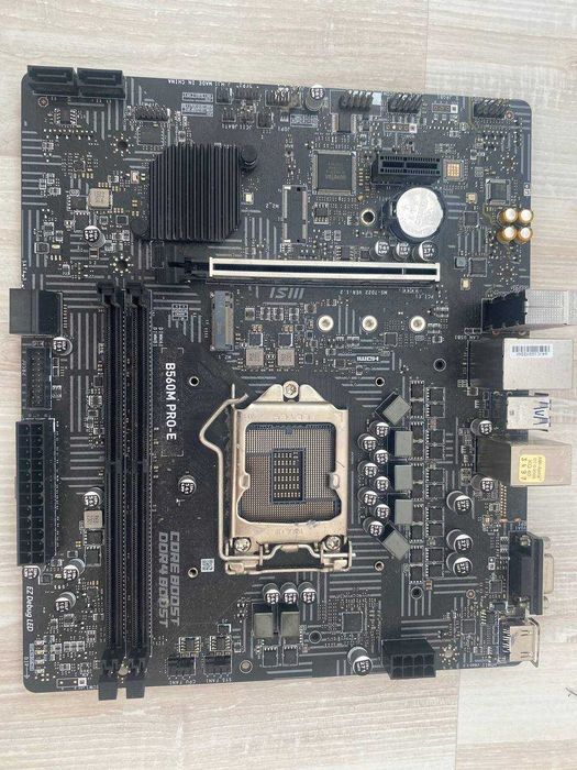 Материнская плата B560M PRO-E