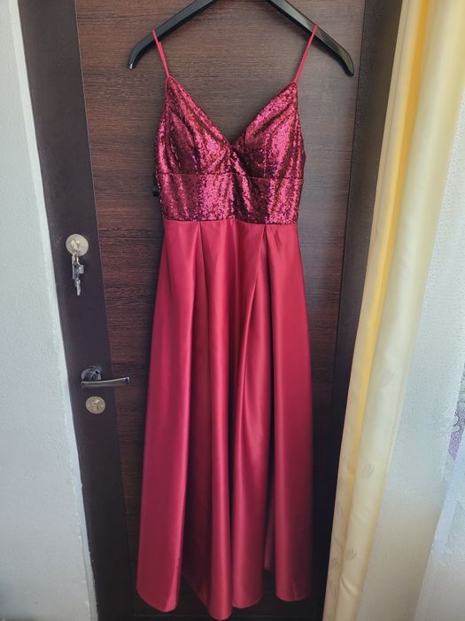 Rochie lunga cu paiete si satin