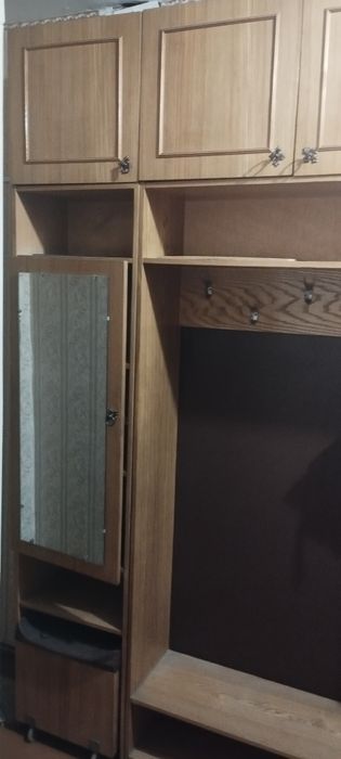 Мебель в ретро стиле, СССР (шкафы, тумбы, трюмо, диван)