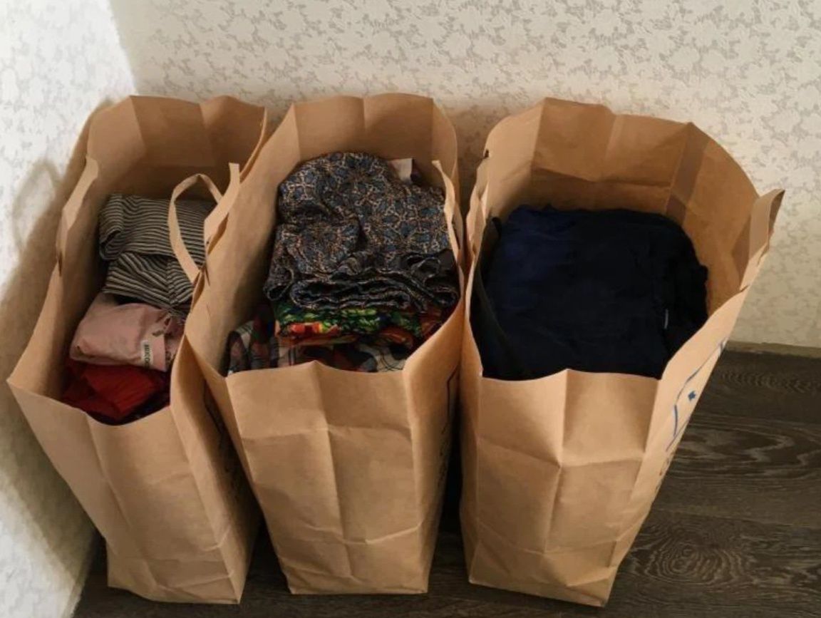 Продам женскую одежду пакетами.