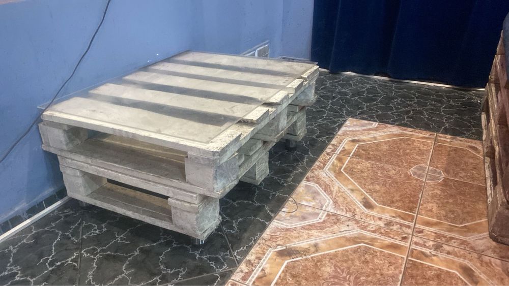 Подонны, диваны из подонна и диван