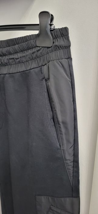 Hugo -мъжка долница