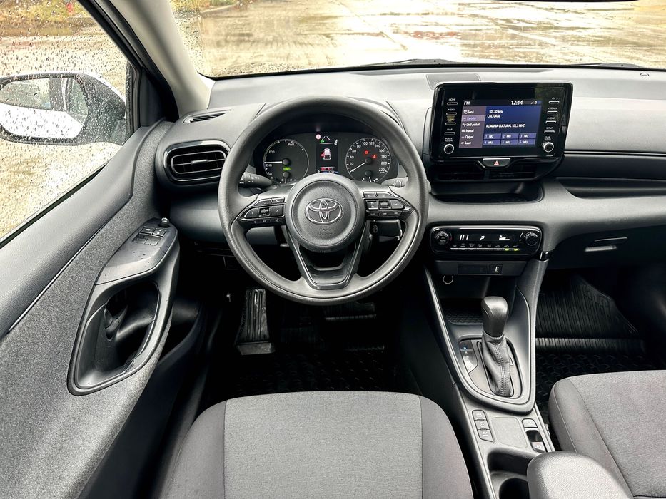 Toyota Yaris-2022-1.5 benzina hybrid-automata-unic proprietar/GARANTIE