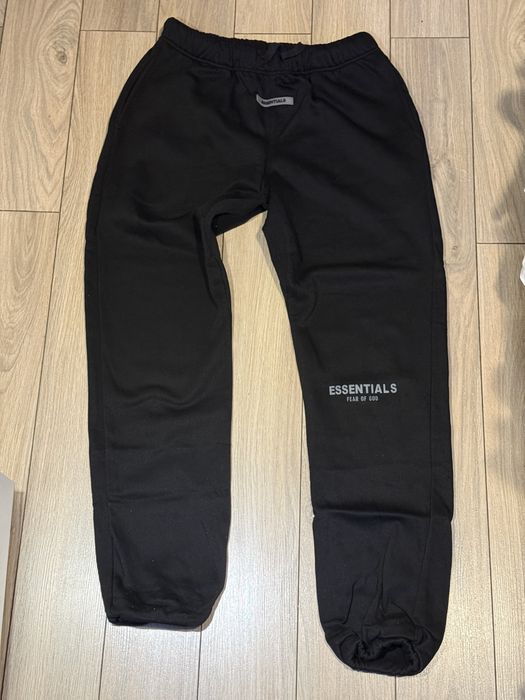 Pantaloni Essentials