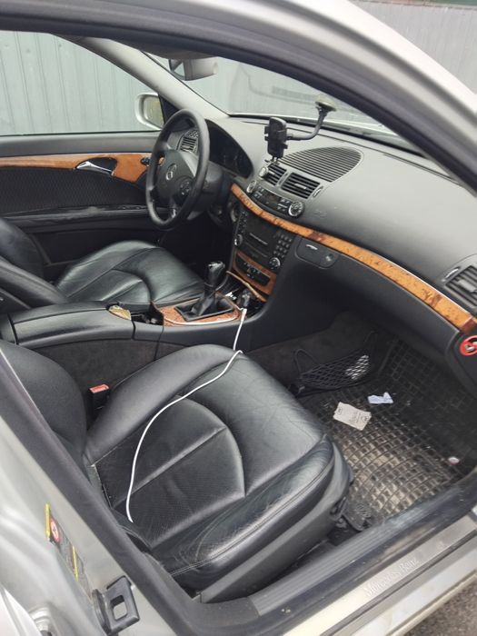 Vand masina mercedes benz