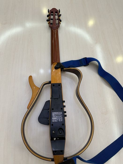 Yamaha silent 110 nylon sotiladi