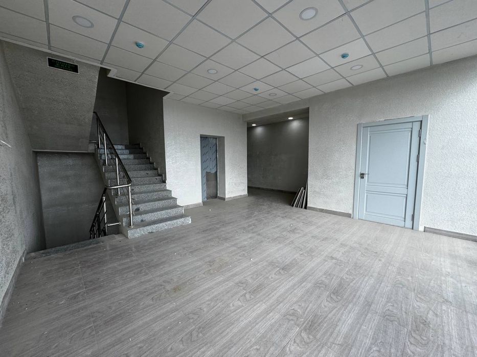 Продам нежилое помещение open space с ремонтом