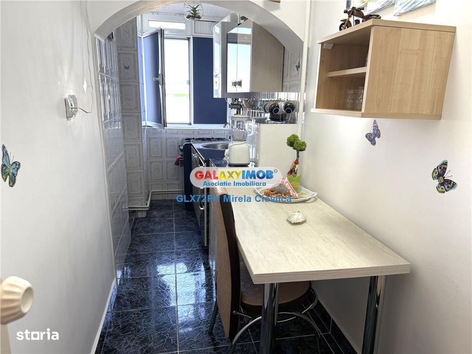 Vanzare garsoniera decomandat Campina