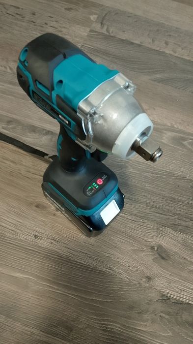 Impact  înșurubat Makita  DTW 600