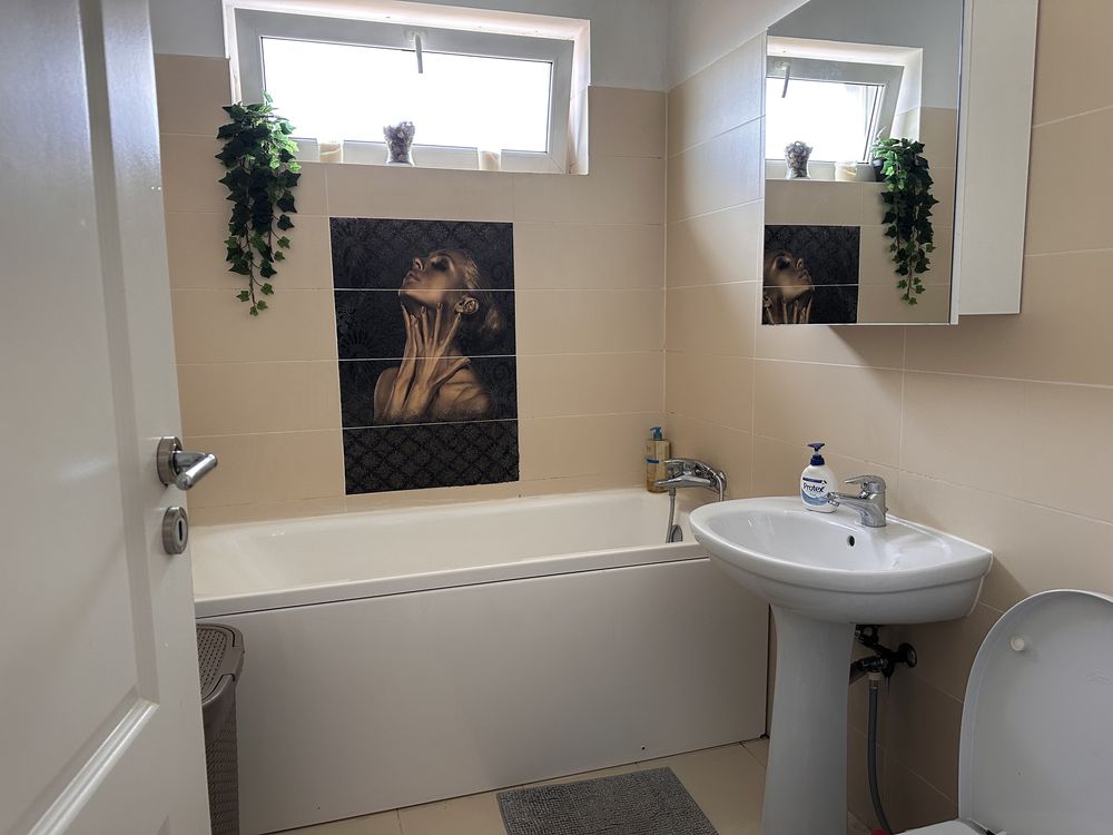 Vand apartament cu 2 camere , direct propietar , comision 0