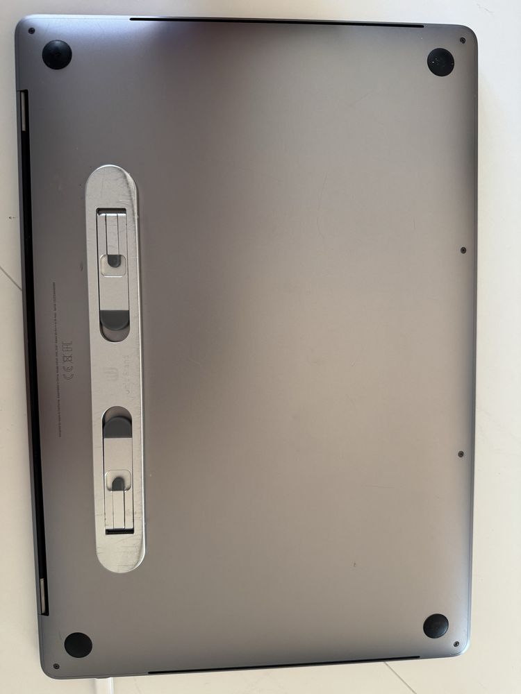 Macbook pro 16 inch intel