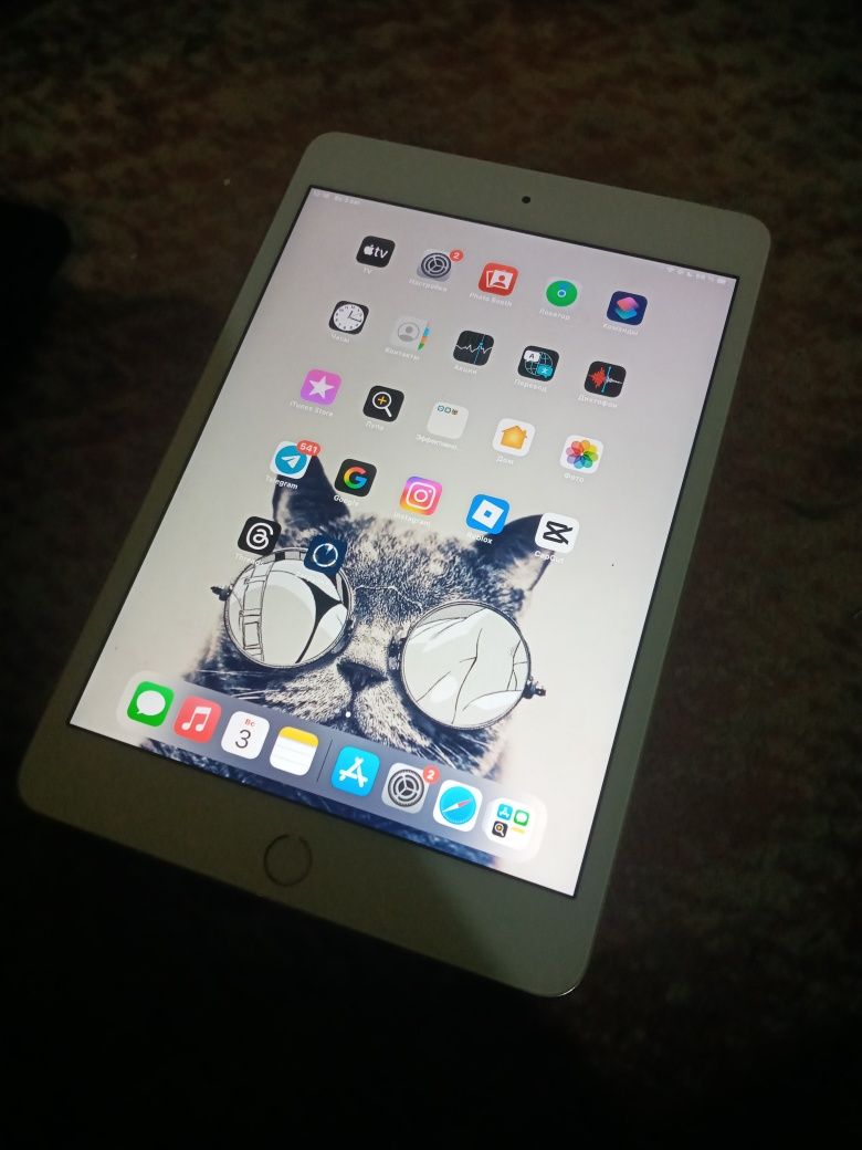 Ipad 4 min 128 tali simkartal8