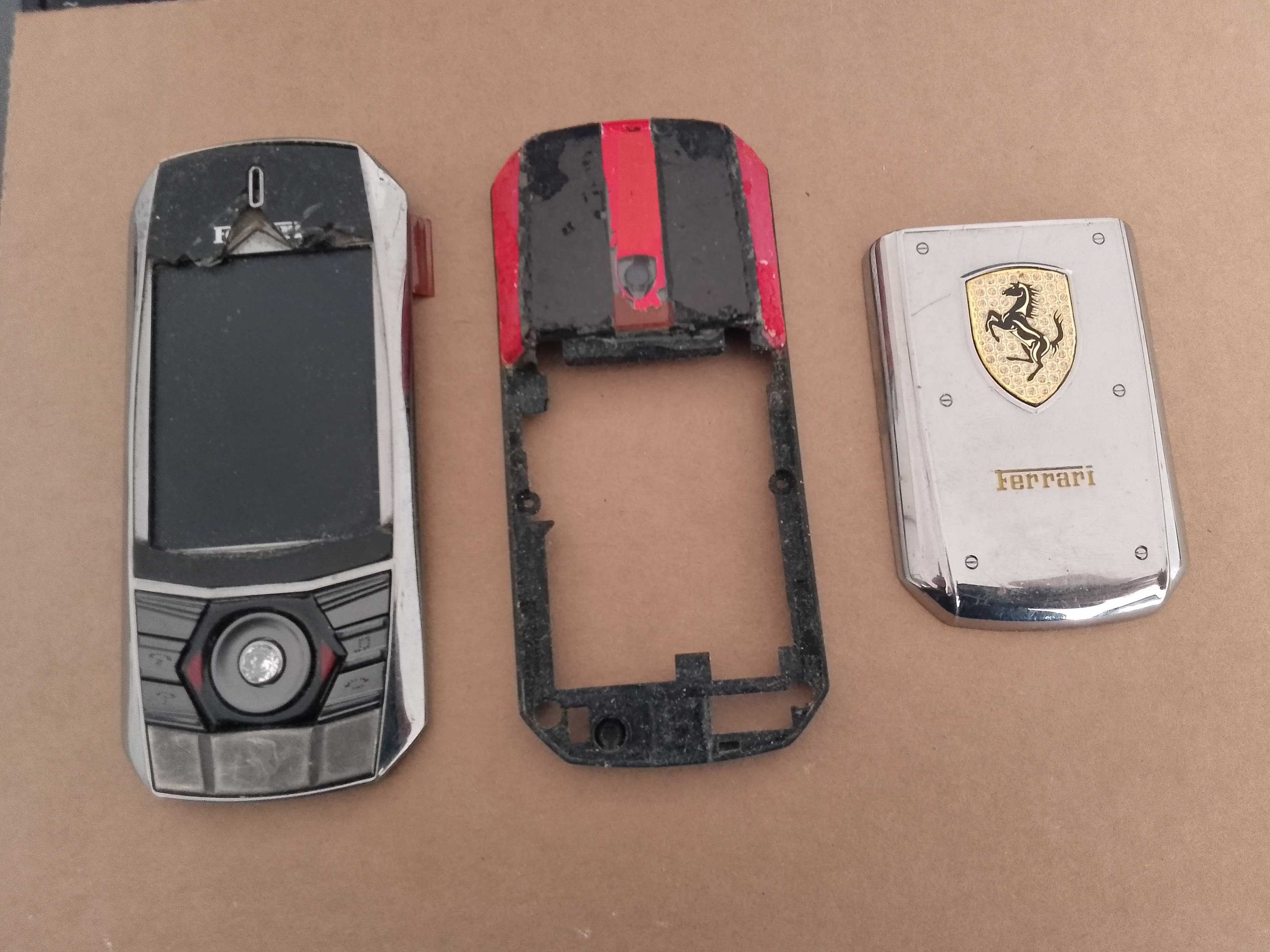 Vertu Ferrari F2 за Части