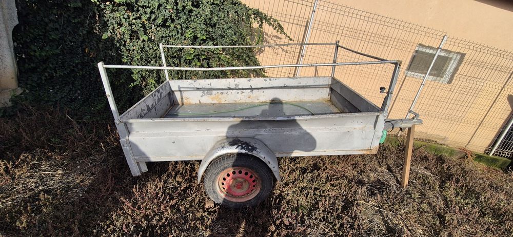 Vând remorcă fără acte pentru câmp