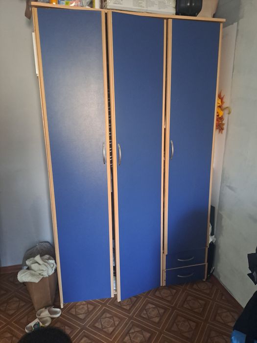 Шкаф бу 10мың өзіңіз бұзып алып кетесіз