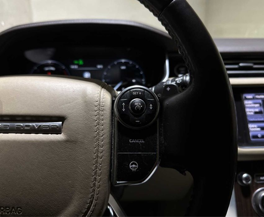 Land Rover Range Rover Vogue 3.0 TDV6 – 249 CP – 2013