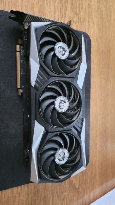 MSI Radeon RX 6800 – Placă video 16GB, 1440p / 4K Gaming