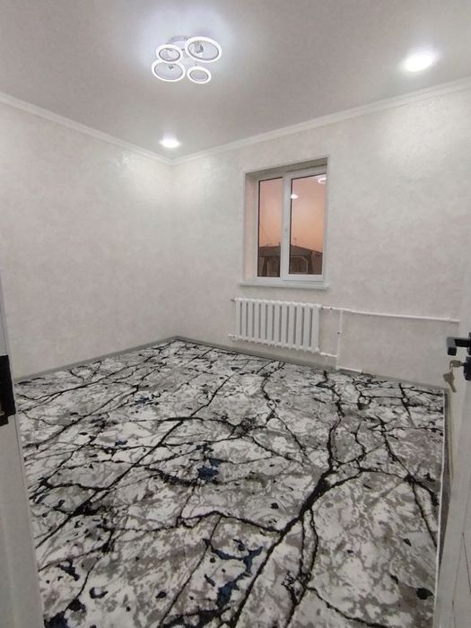 Metro Beruniyda 3 xona 4 xonali qilingan kvartira sotiladi