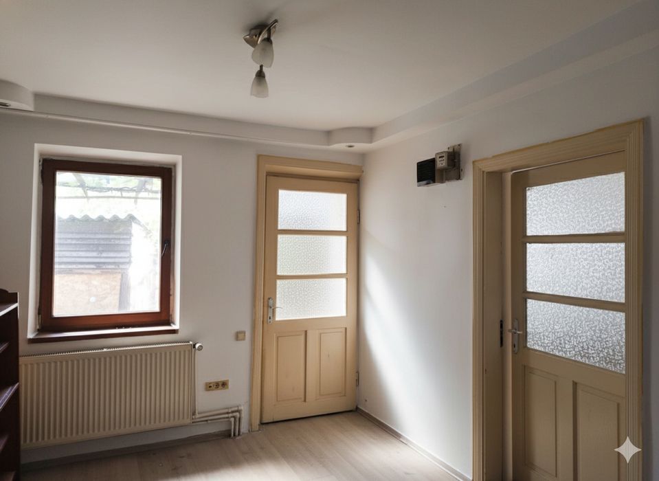 Închiriez Casă 3 camere, str. Mircea Vodă, aproape de Tribunal