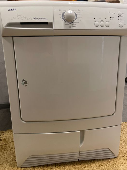 7  kg Сушилня Zanusi оригинал, кондензаторна
