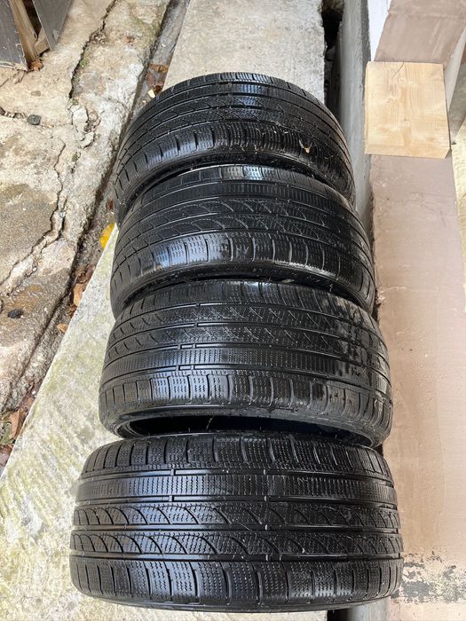 Set cauciucuri R19 iarna 235/35/19 in stare foarte buna