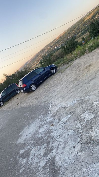 Vând golf 5  motor 1.9