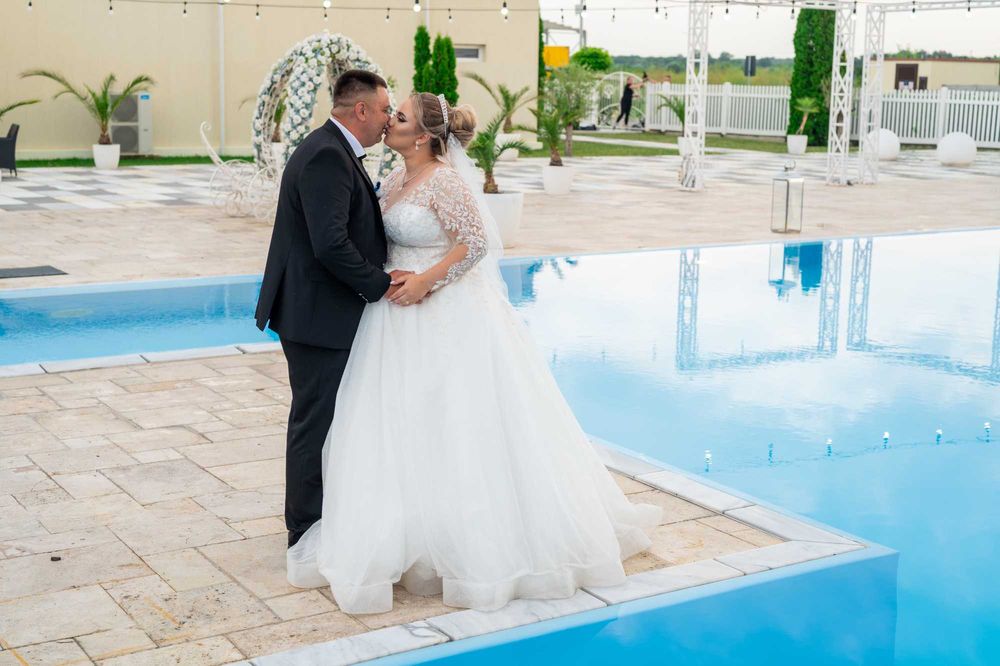 Fotograf Cameraman Nunta Botez Majorat Pitesti Arges 800-3800 lei