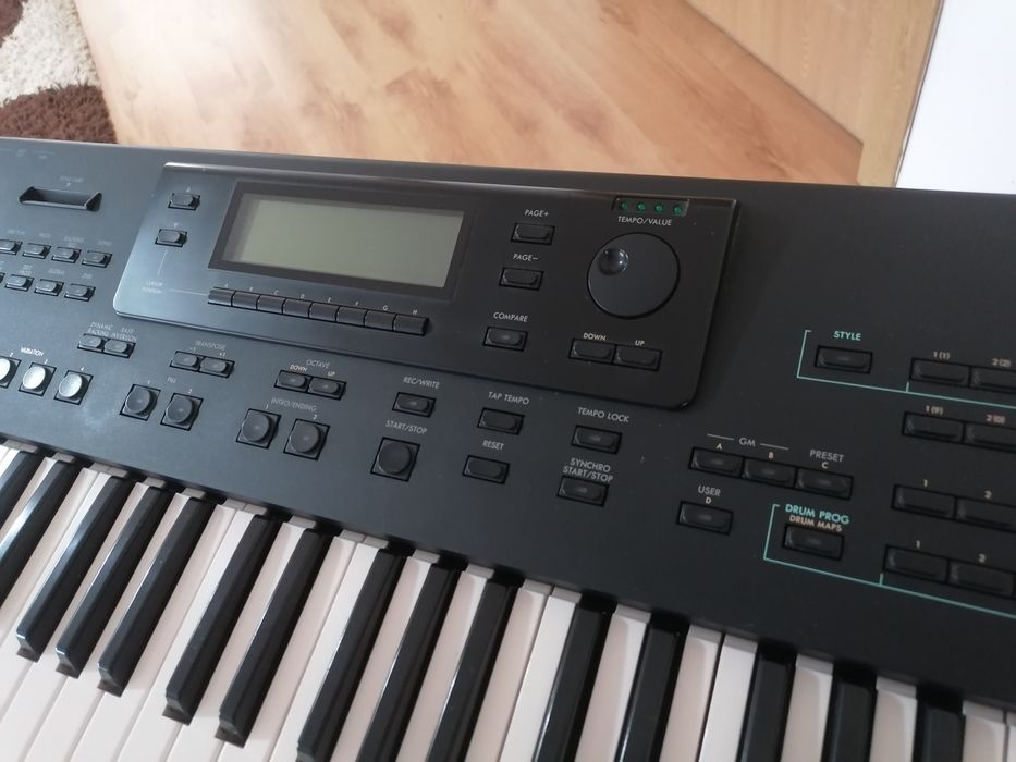 KORG i3 pian orga keyboard