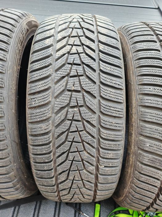 Anvelope iarna Hankook evo3 225 45 18 dot 2024
