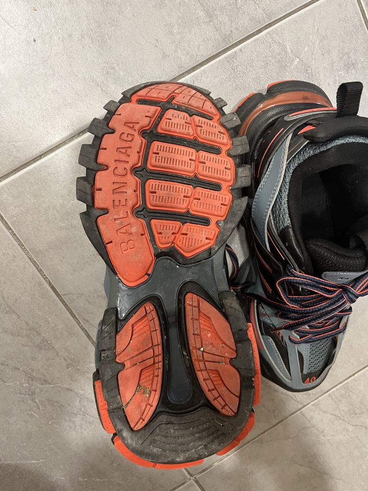 Balenciaga Track