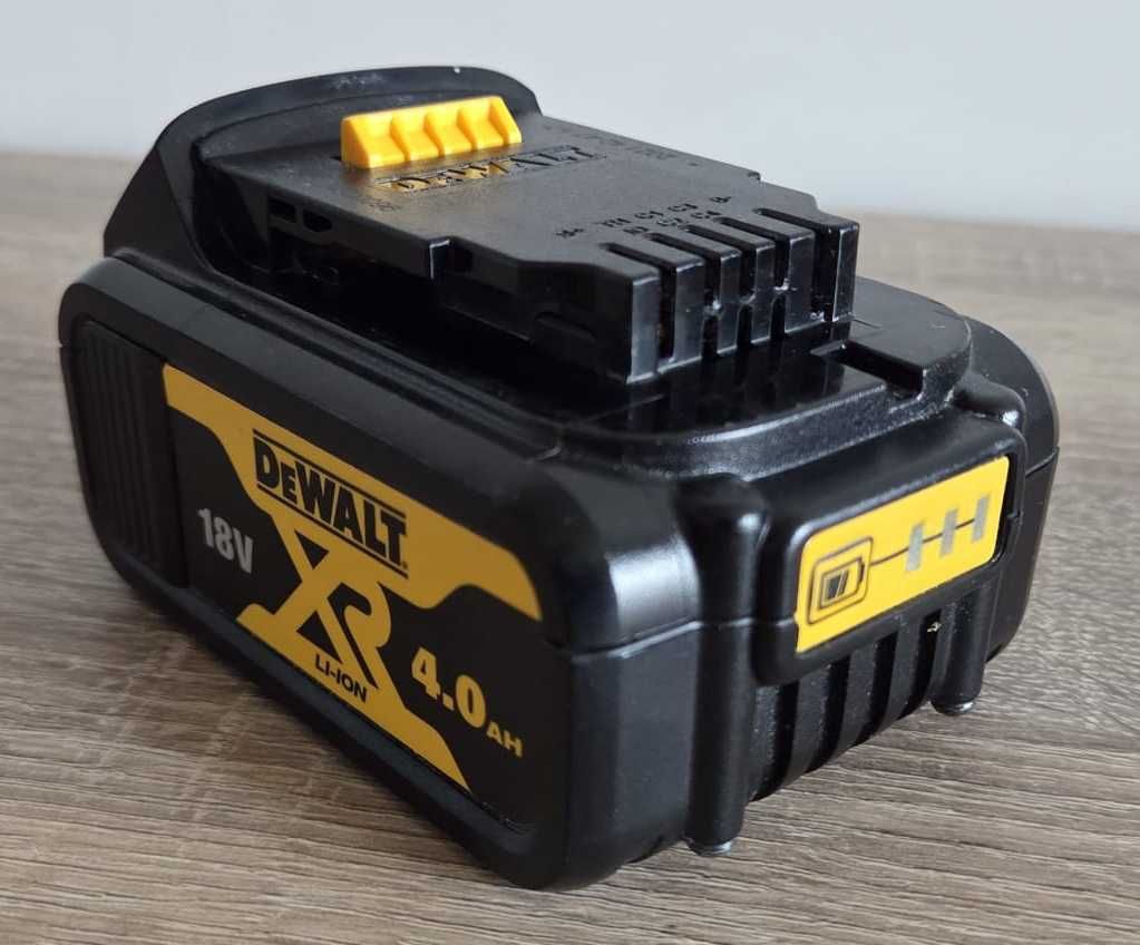 Винтоверт DeWALT DCF850NT/18V , Безчетков с Куфар, Батерия,Зарядно