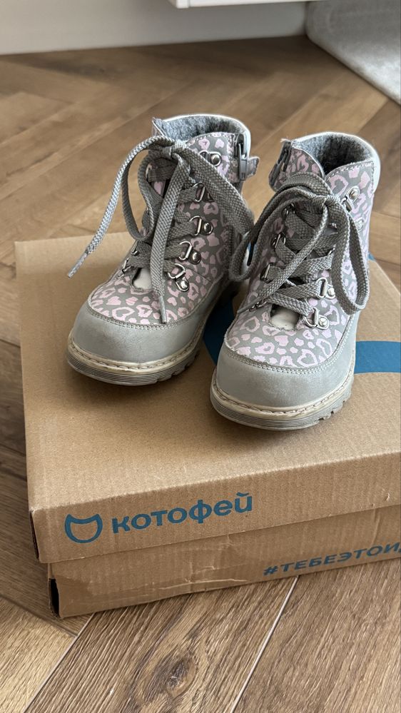 Ботинки для девочки