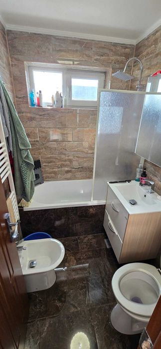 Renovat in totalitate -doar va așezați lucrurile-negociabil