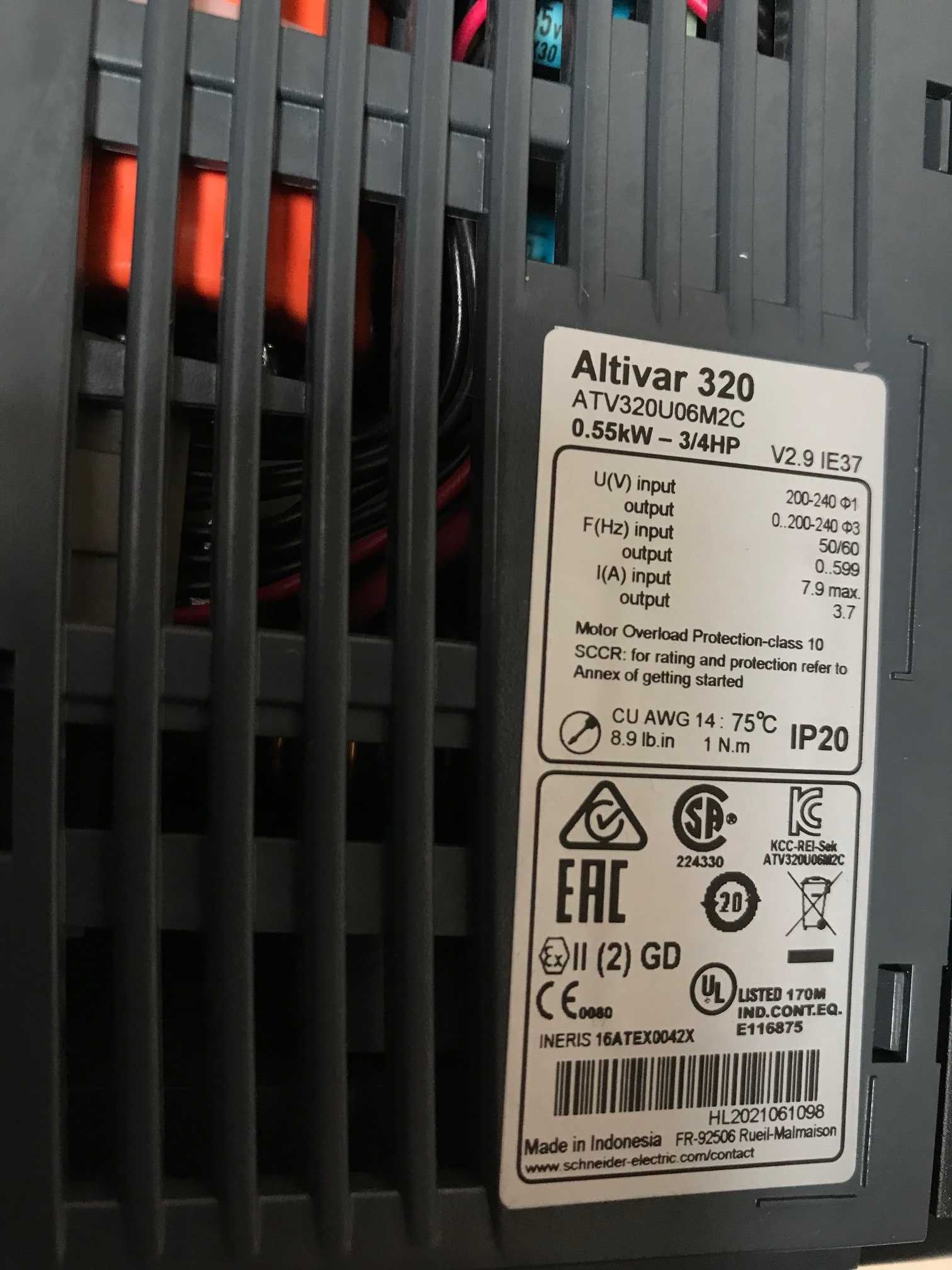 Честотен регулатор(инвертор) Altivar 320 0,55кw 220V AC